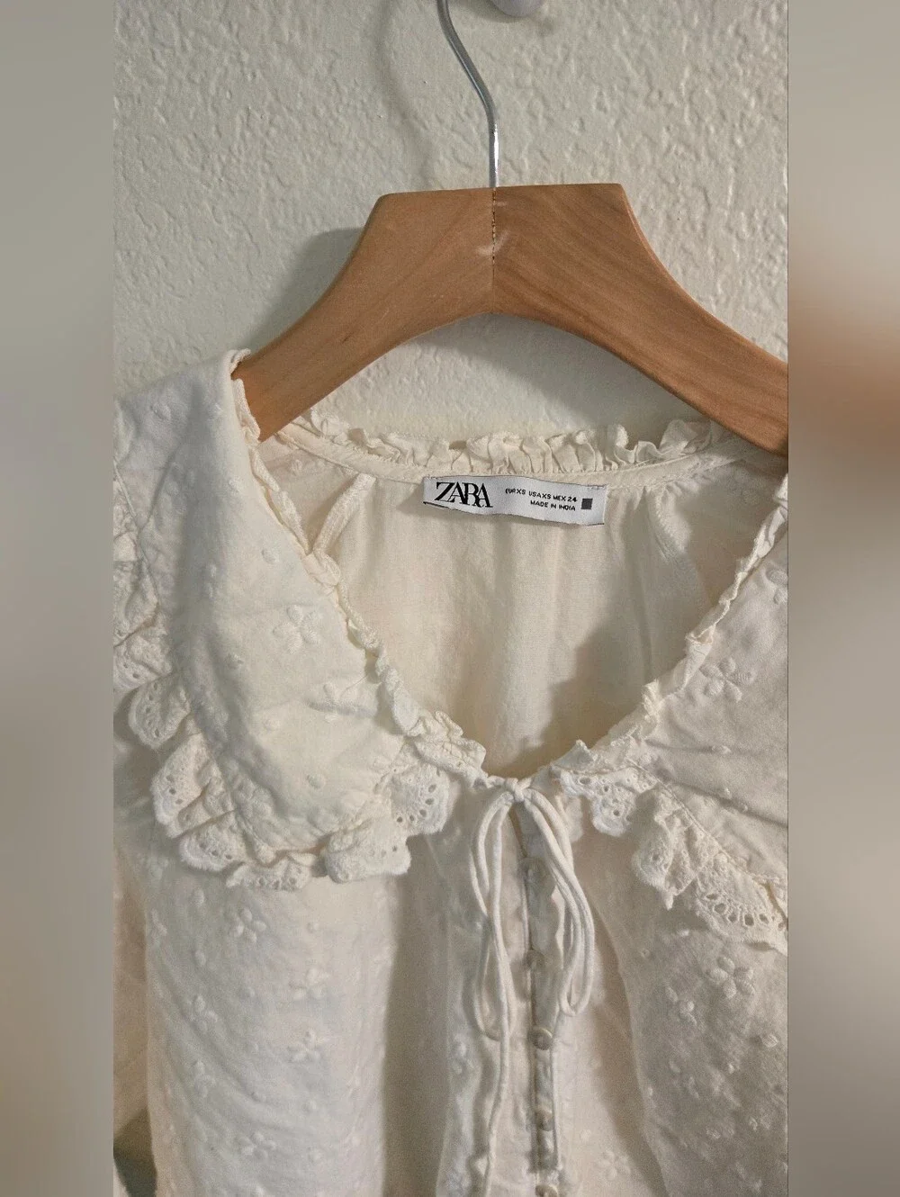 Zara Peter Pan Collar Embroidered Blouse